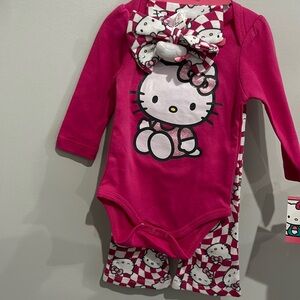Hello kitty rare matching set 6 months